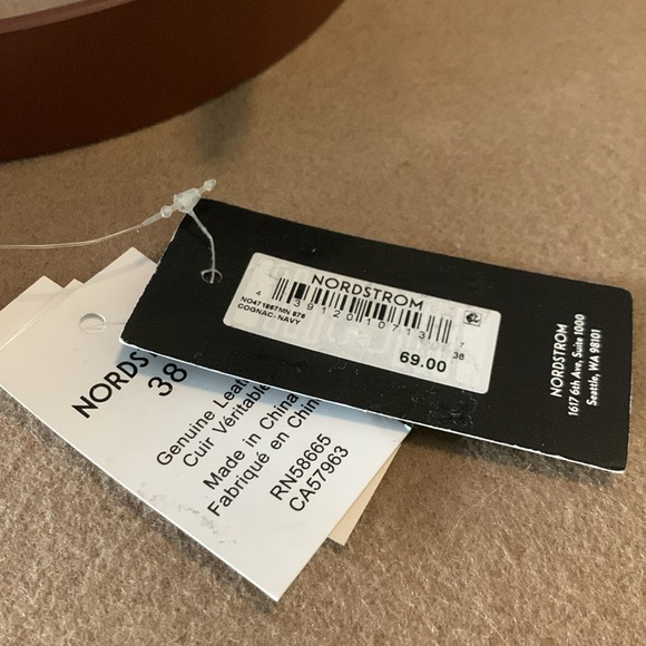 Nordstrom Leather Reversible Belt- Cognac / Navy - Size 38 - Picture 3 of 9